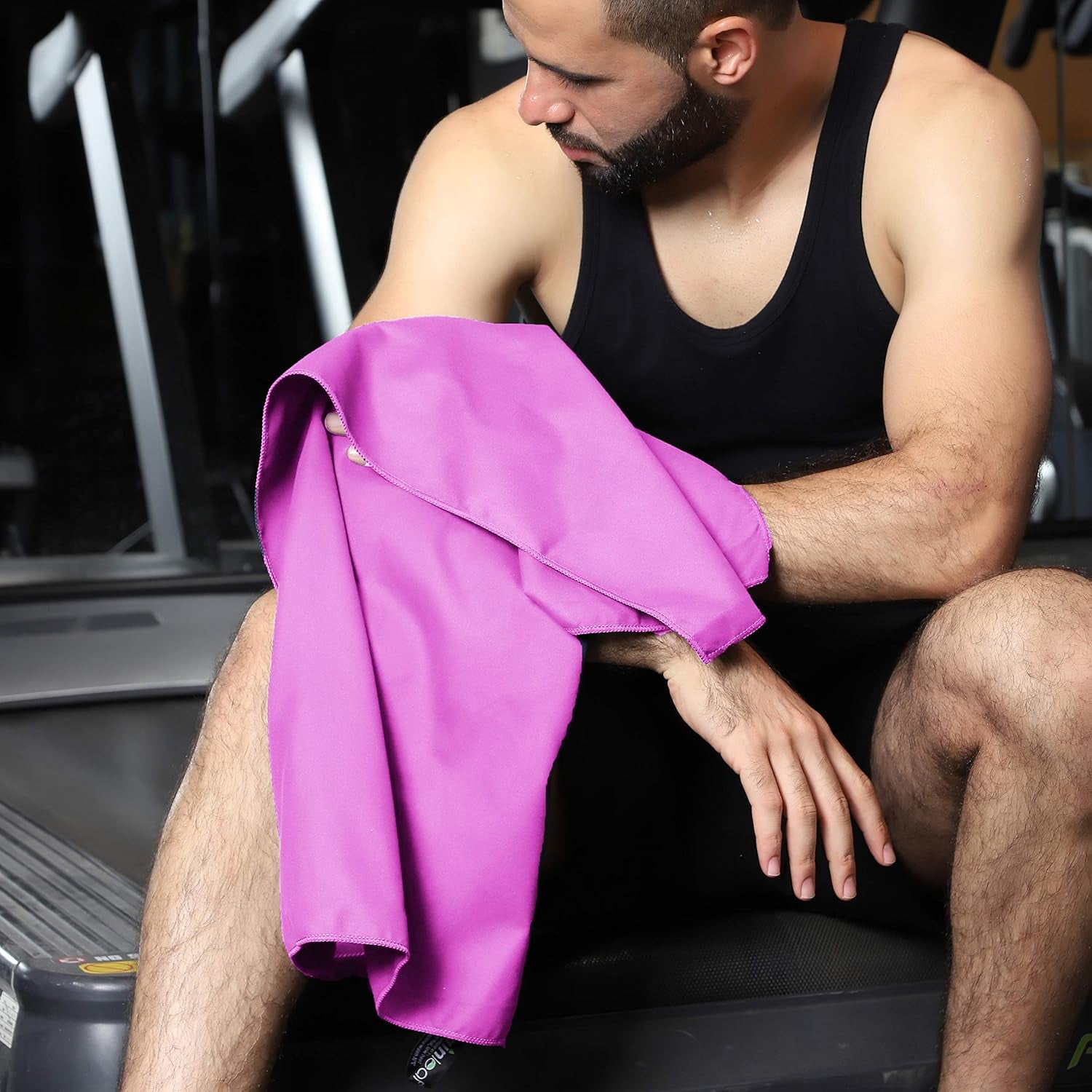 Microfiber Towel Perfect Travel & Gym & Camping Towel. Quick Dry - Super Absorbent - Ultra Compact - Lightweight. Suitable for Trip, Beach, Shower, Backpacking, Pool