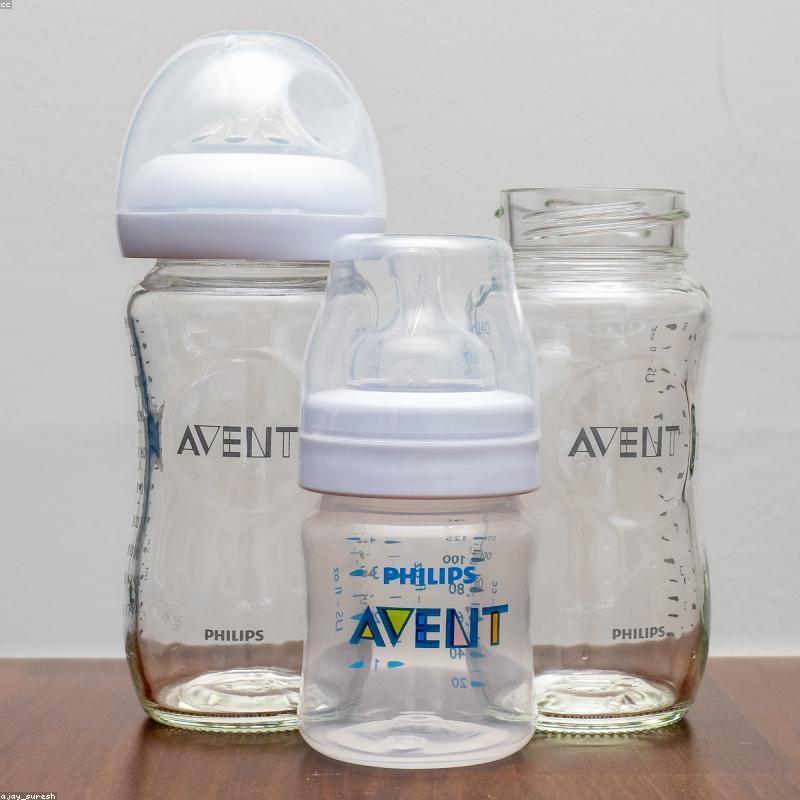 Philips Avent Natural Baby Bottle 4 oz 4-Pack